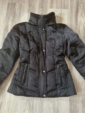 Guess Black Faux-Fur Trim Hooded Puffer Jacket Y2K
